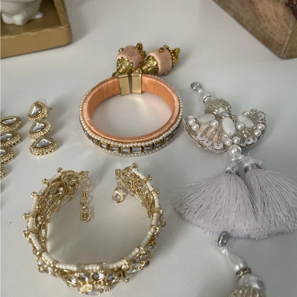 LOT OF THIRTEEN Tikka Ear Ring Necklace Bracelet Indian Etsy Mirraw GOLD PEACH - Picture 14 of 15